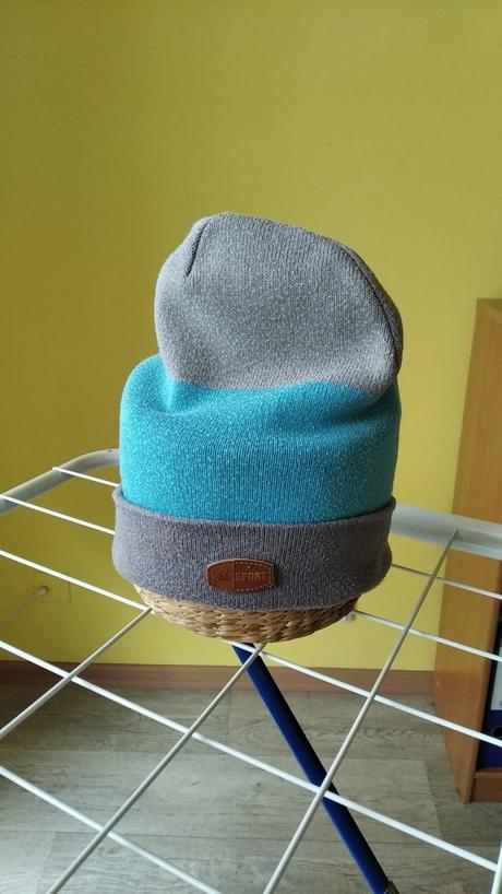 Čepice zimní, ca 8-12 let, 56