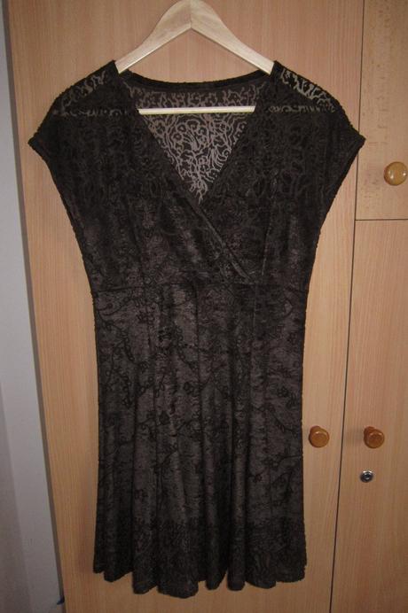 Společenské šaty, 38