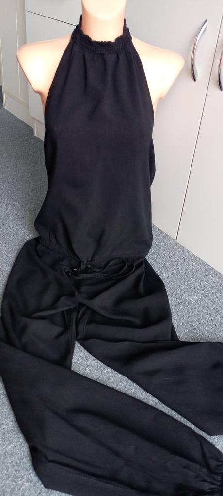 Overal volná záda zn."okay" vel."36/s i větší vel, okay,36