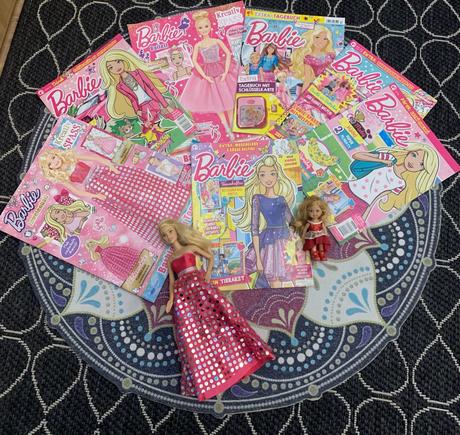 Sada s barbie a chelsea a s časopismi,