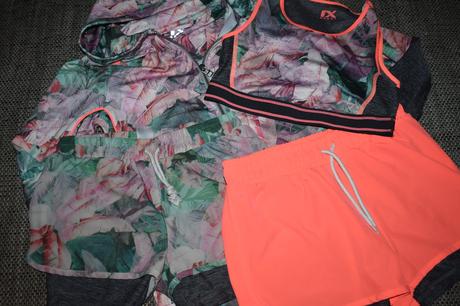 Sportovní dívčí tílko h&m, kolekce sport, 134/140, h&m,134