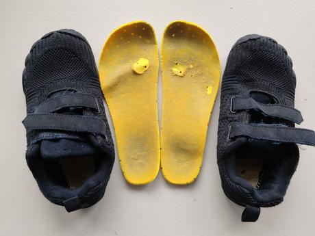 Barefoot tenisky, 32