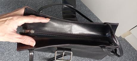 Kabelka přez rameno,