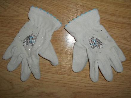 Dívčí rukavice od vel.110-122, 110