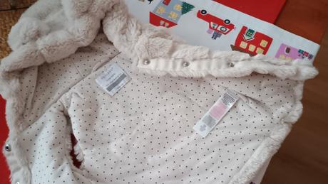 Nádherná chlupatá vestička s oušky na kapuci, primark,80