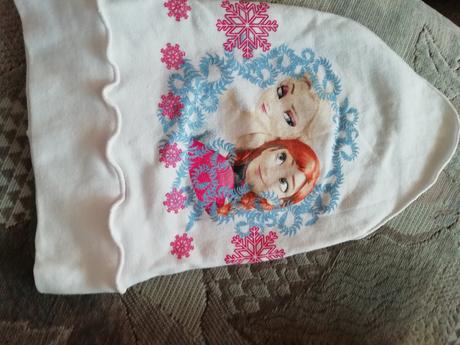 Nabízíme bavlněný šátek s elzou-top stav 1-3roky, 74