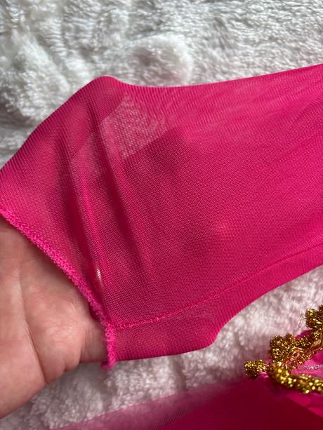 An28/ kostým šípková růženka - v.cca 5/6 let, 