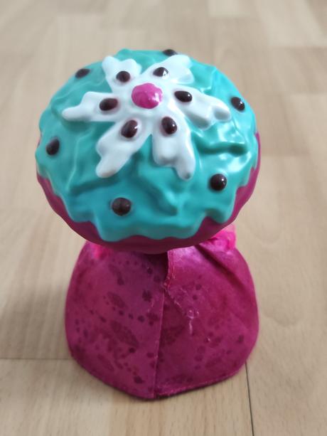 Panenka cupcake surprise - dortík, 