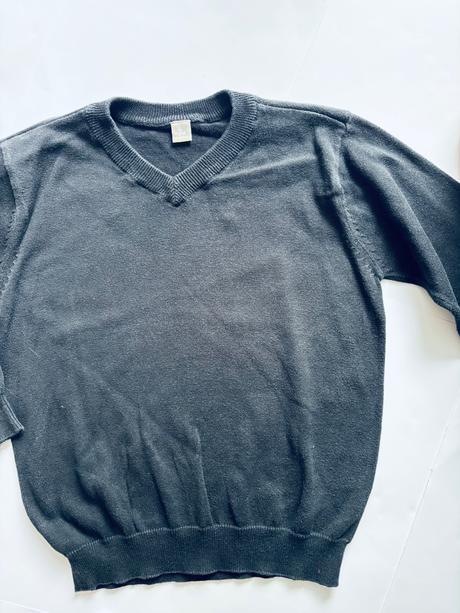 Svetr tmavě šedý - v.7 let, tu,122