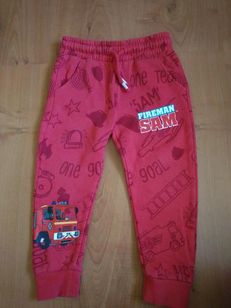 Tepláky požárník vel. 2-3roky, tesco,98