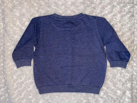 Modrá mikina, 86