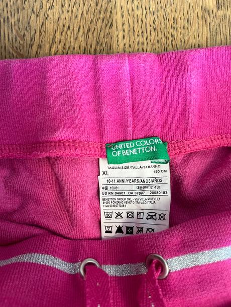 Sametové tepláky, benetton,152