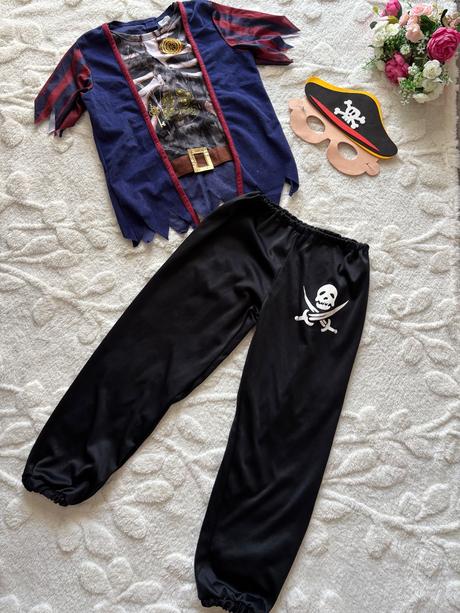 An15/ kostým pirát - v.7/8 let, 