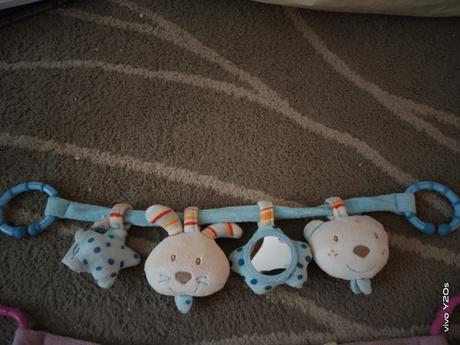 Řetízek na kočárek,