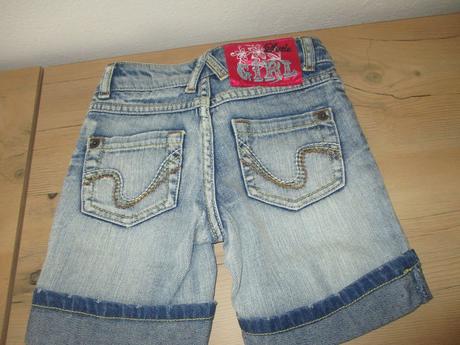 Šortky, benetton,104