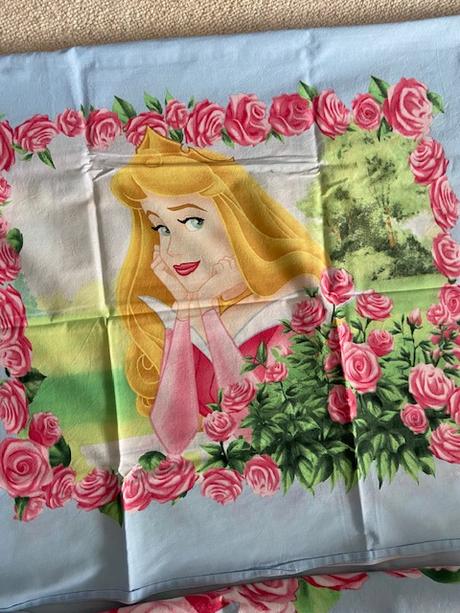 Povlečení se šípkovou růženkou, šířka (cm): 135,délka (cm): 200