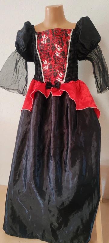 Upírka, drákulova žena,