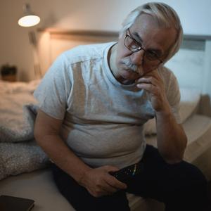 Deprese u otce. Jak mu pomoci?