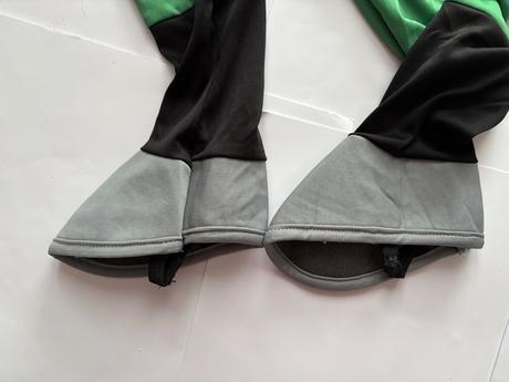 An13/ kostým robin/ batman - v.cca 2/3 roky, 