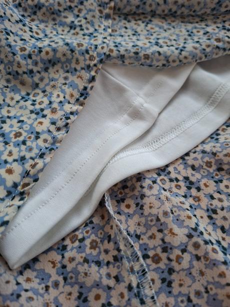 Lehounká splývavá sukně, s