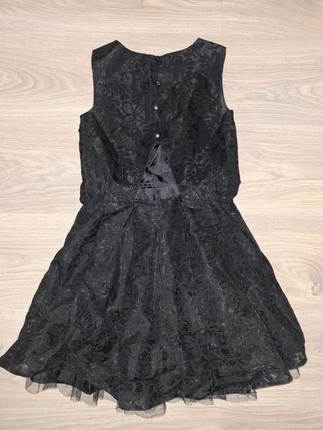 Společenské šaty cecil, 140