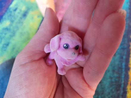 Malinký růžový semišový pejsek do dlaně,