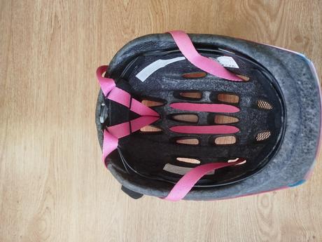 Helma cyklisticka, s