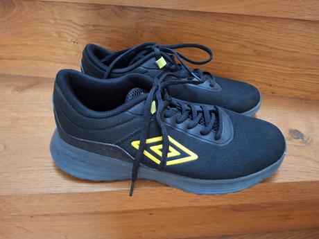 Umbro tenisky č.40,5, umbro,40