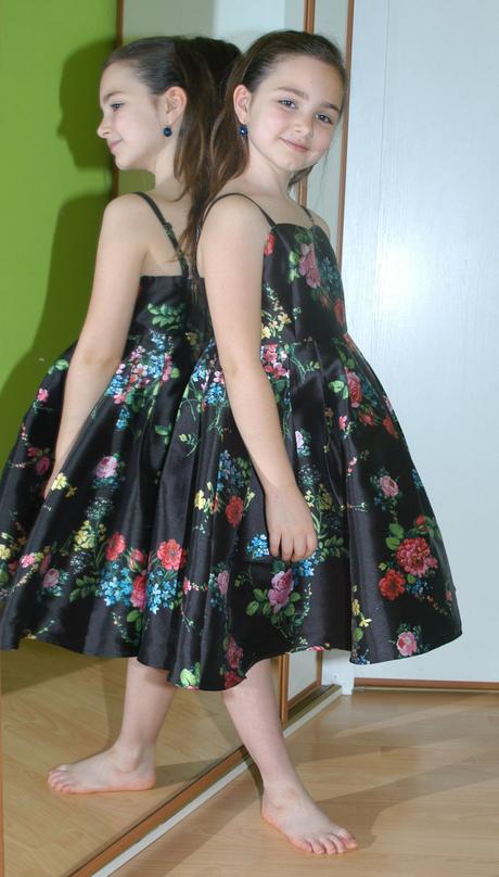 Slavnostní sváteční společenské dívčí šaty, monsoon,146