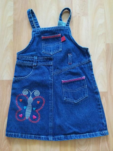 Džínová sukně s laclem, 110