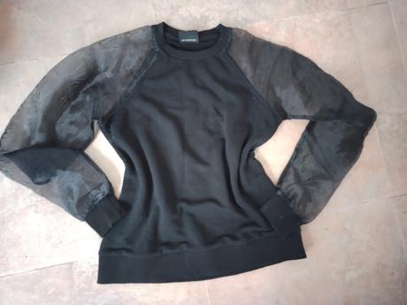 Top s průhlednými rukavy, s