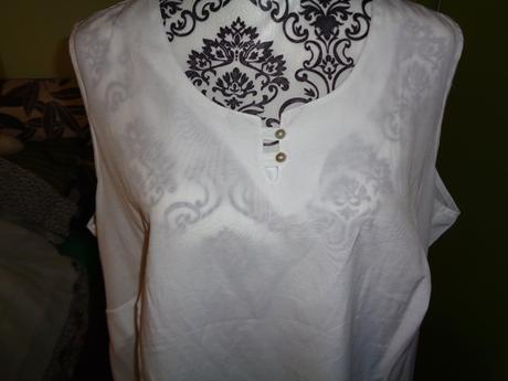 Luxusní bílá letní halenka, 54