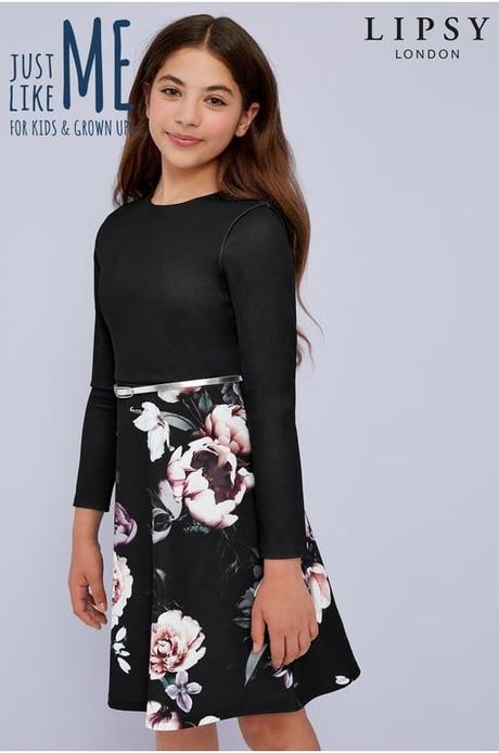 Dívčí společenské šaty, 158