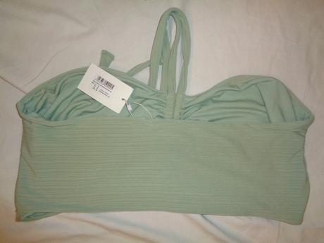 Luxusní hráškově zelený top - pružný 8xl, 56