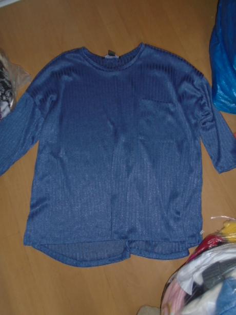 Halenka svetřík vel m/l tenký volný, primark,m