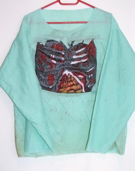 R42 triko od kostýmu,