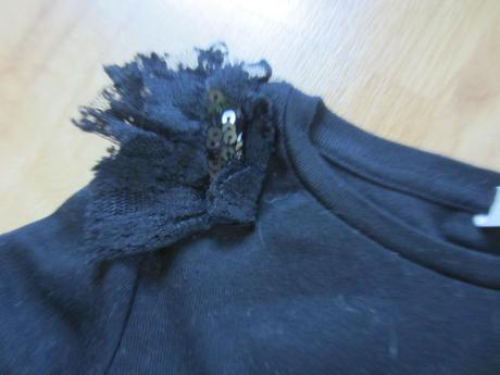 Černé tričko s tylem a flitrama, next,110