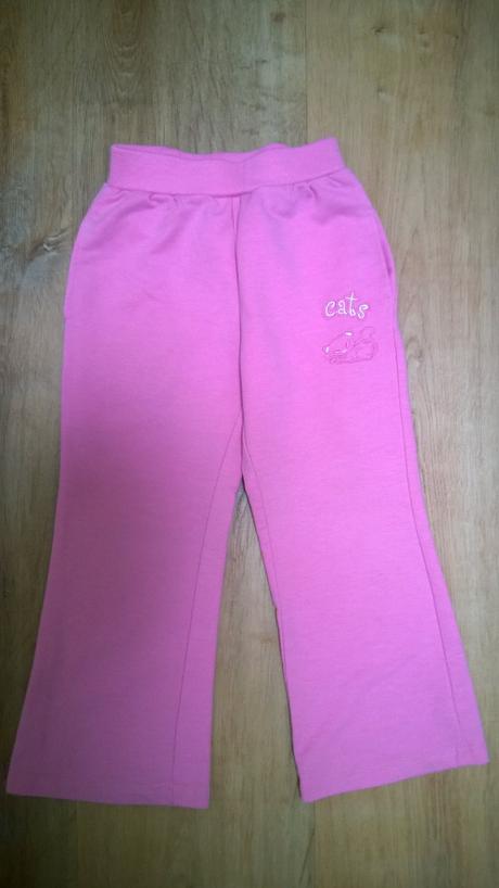 4 x tepláky, vel 104, 104