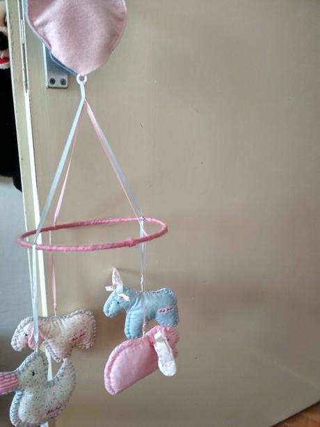 Kolotoč nad postýlku krathe kruse, 