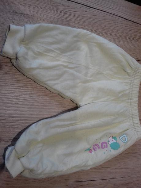 Tepláčky na mimi teplejší, 74