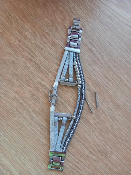 01 - řemínek k hodinkám vel. 22 mm, 