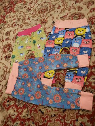 3x veselé rostoucí tepláky české značky, 98