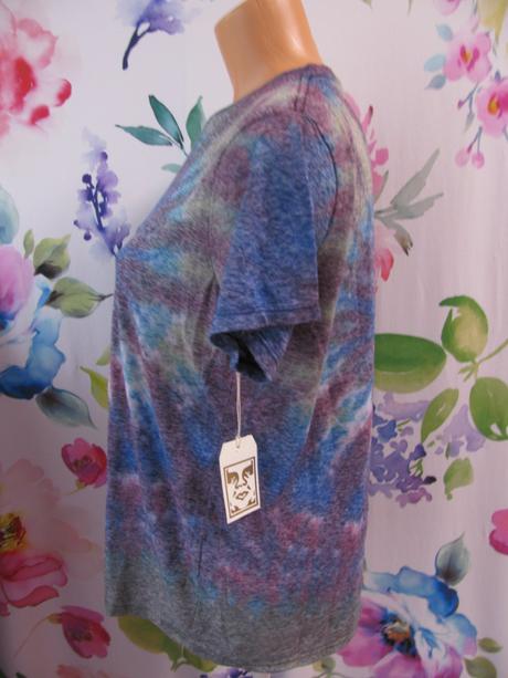 Barevné lehké letní tričko obey, m