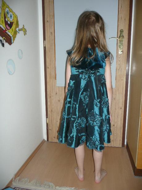 Luxusní šaty vel 98 se spodničkou, 98