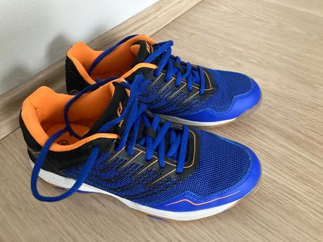 Tenisky, sálovky, na tělocvik a sport, 36