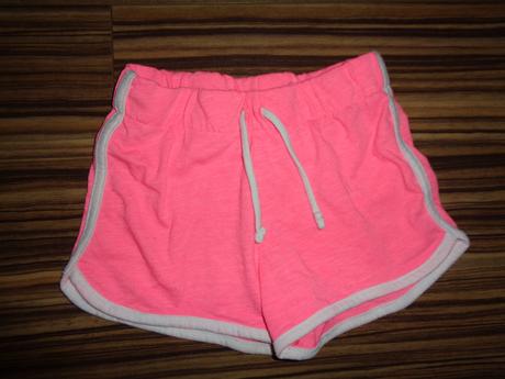 Super svítivě růžové šortky 110/116, pepco,110