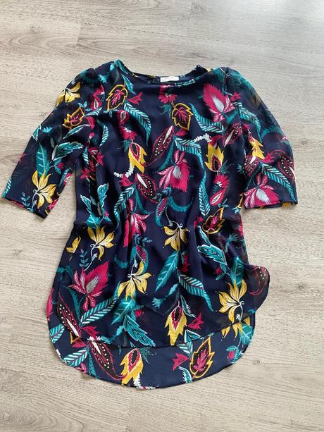 Krásná halenka-tunika zn.soon vel.40/42/l, 42