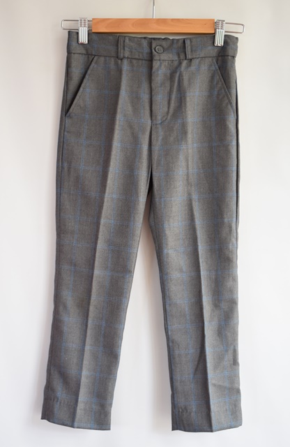 Oblek vel. 7 let, 122