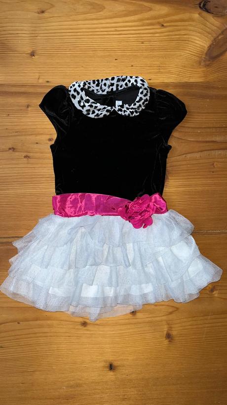 Semišové šaty s tutu sukní, 98