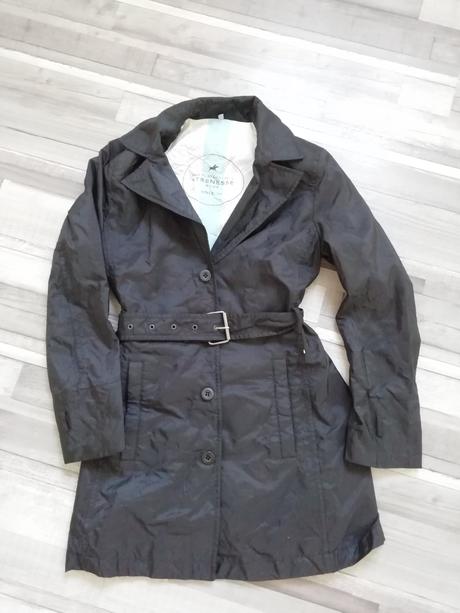 Trenckot strenesse, velikost 38, 38